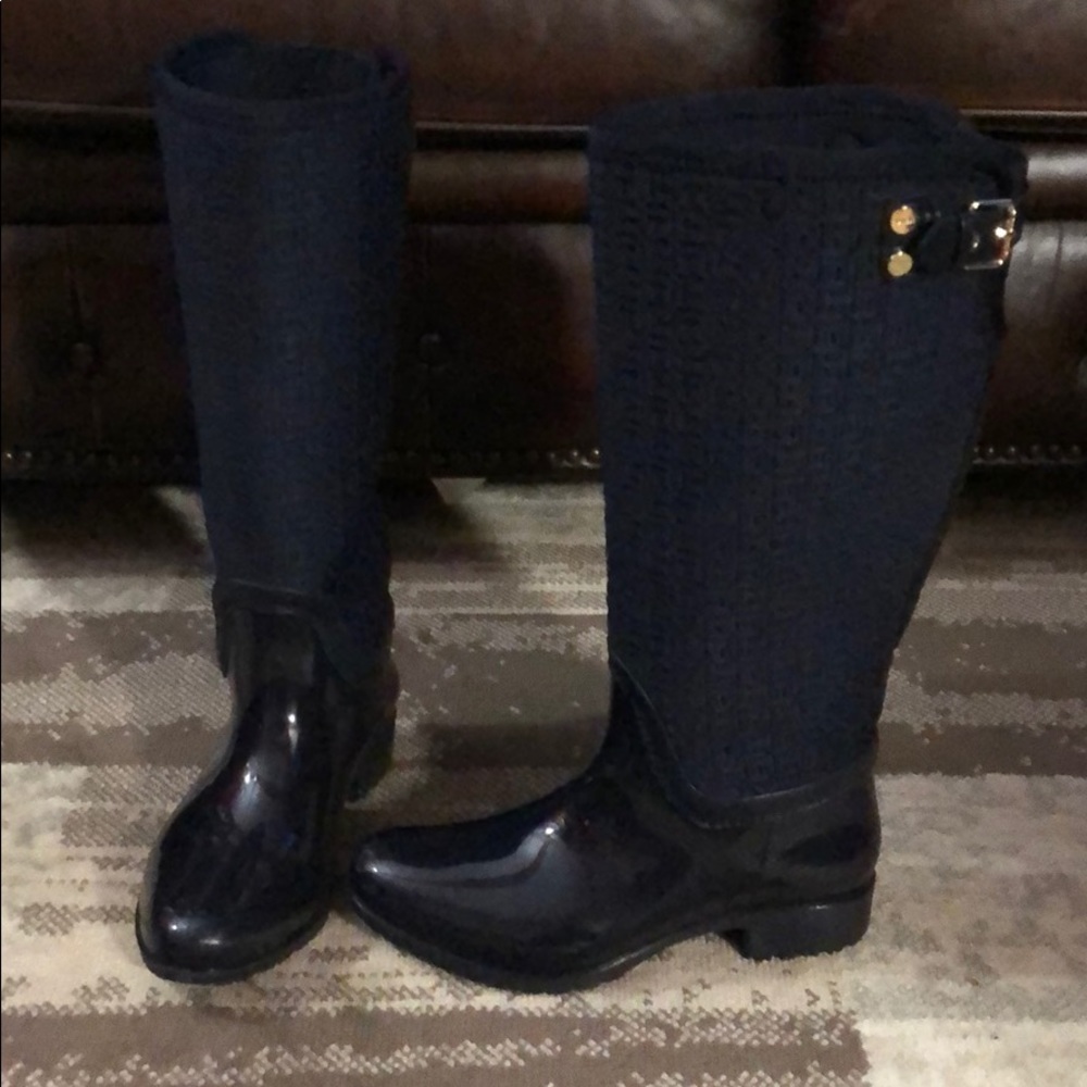 Rain boots